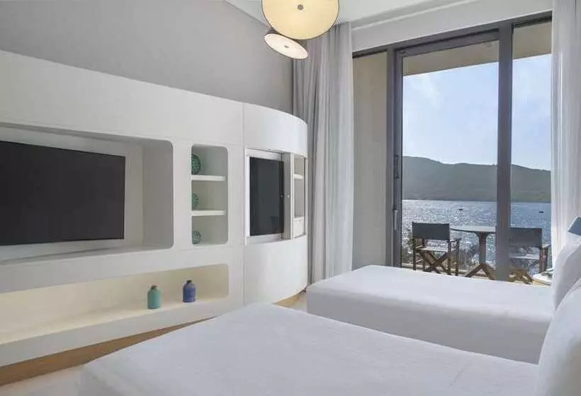 اتاق پرمیوم با چشمانداز دریا, Hilton Hua Hin Resort & Spa