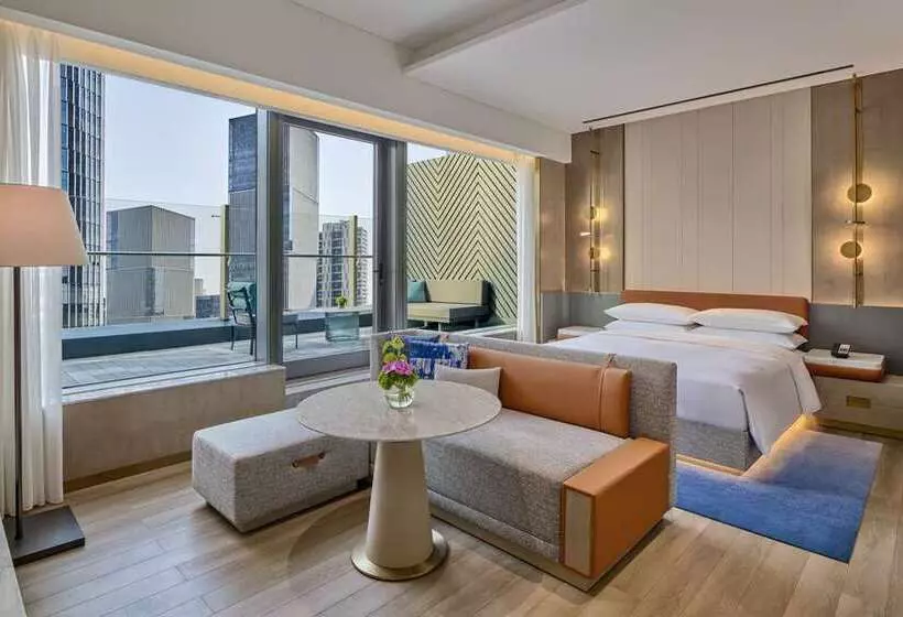 اتاق اجرایی با تخت بزرگ, Hilton Hua Hin Resort & Spa