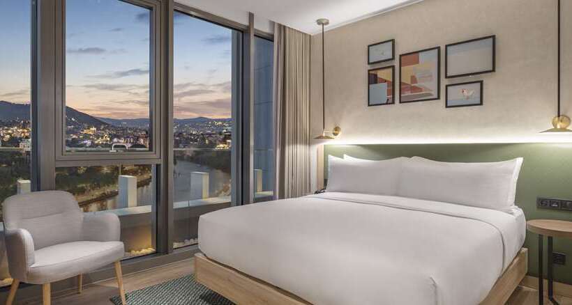 Полулюкс Кровать Кинг, Hilton Hua Hin Resort & Spa