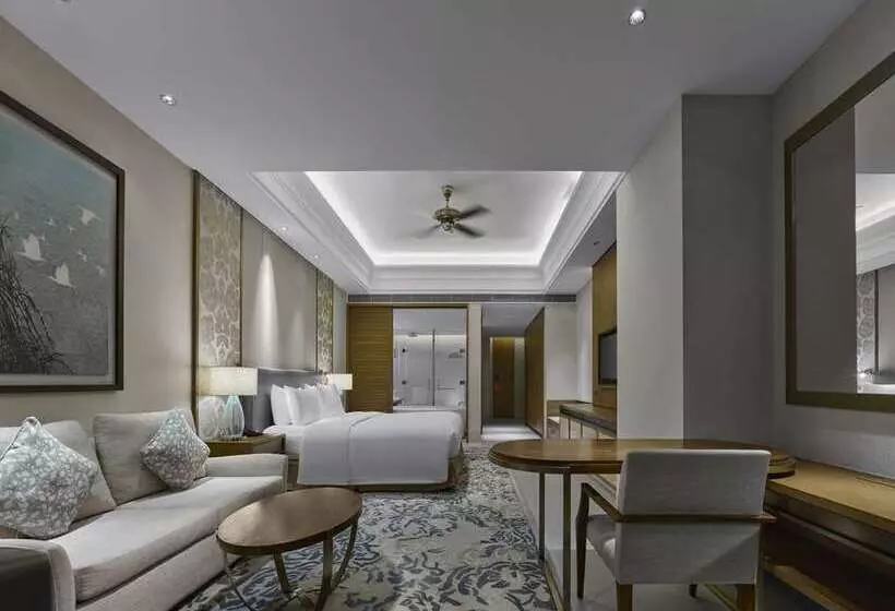 اتاق پرمیوم, Hilton Hua Hin Resort & Spa