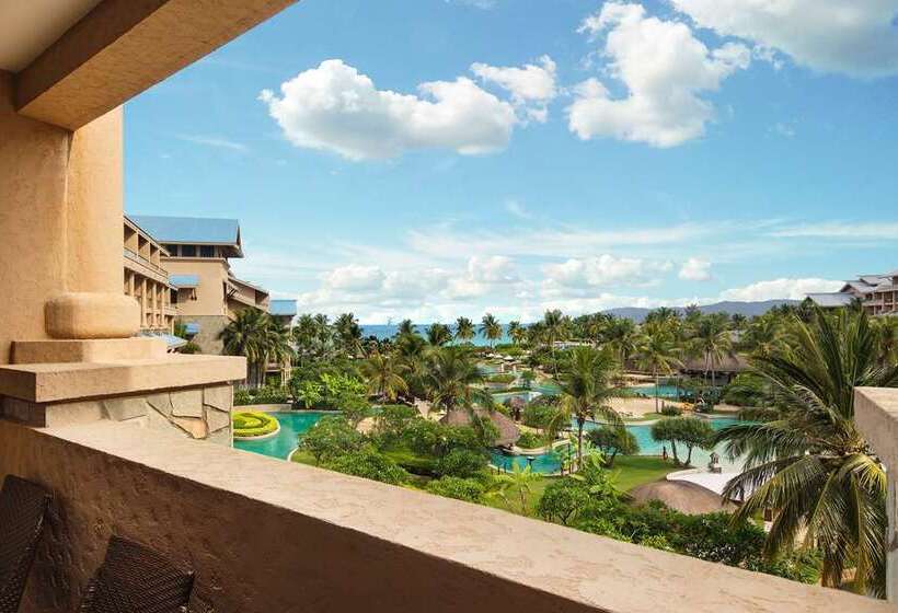 סוויטת ג'וניור אקזקיוטיב, Hilton Hua Hin Resort & Spa