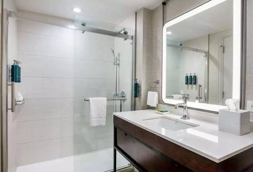 سوییت جونیور اجرایی, Hilton Hua Hin Resort & Spa