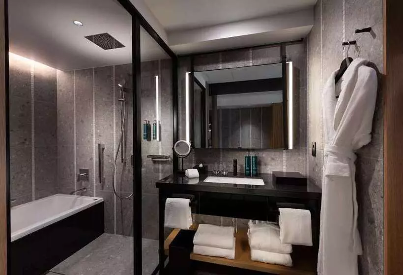 اتاق اجرایی با چشمانداز دریا, Hilton Hua Hin Resort & Spa