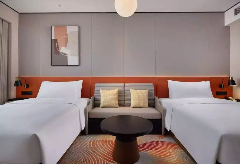 سوییت جونیور با چشمانداز دریا, Hilton Hua Hin Resort & Spa