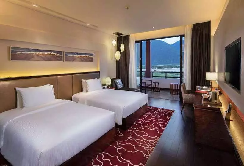 اتاق پرمیوم با چشمانداز دریا, Hilton Hua Hin Resort & Spa