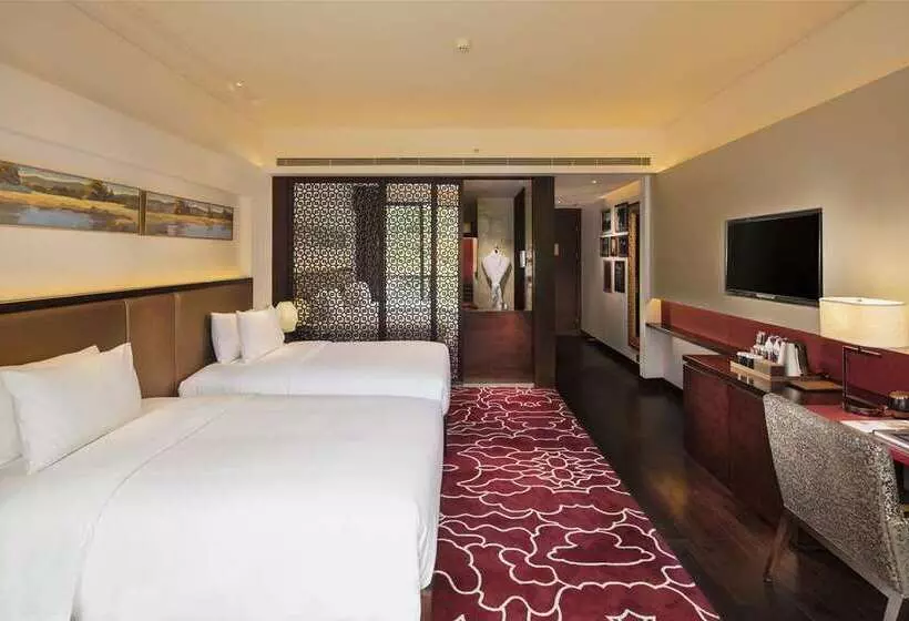اتاق پرمیوم با چشمانداز دریا, Hilton Hua Hin Resort & Spa
