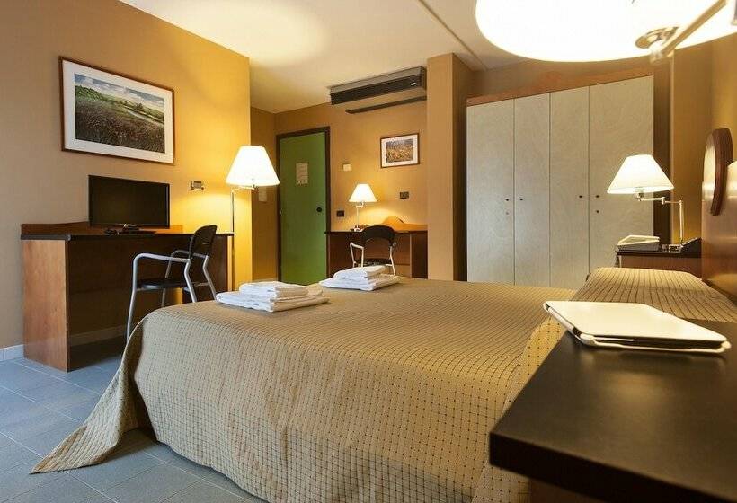 Номер Стандарт Трехместный, Albergo Athenaeum