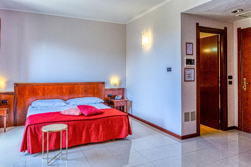 Номер Стандарт Индивидуальный, Albergo Athenaeum