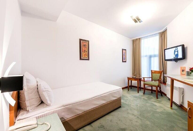 اتاق اکونومی یک تخته, Duke Romana City Center