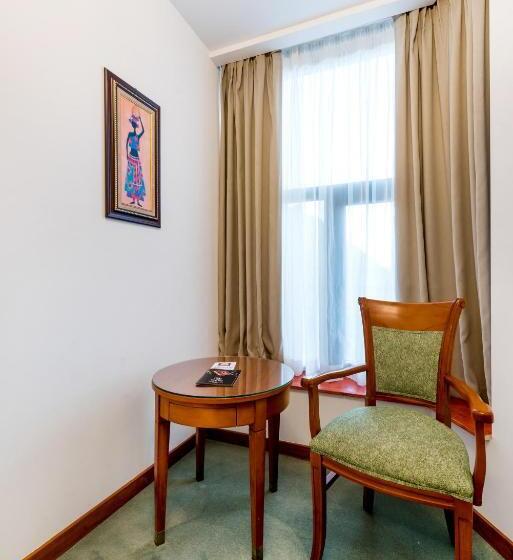 اتاق اکونومی یک تخته, Duke Romana City Center