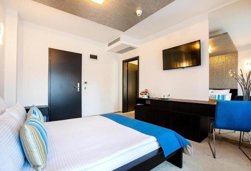 آپارتمان 2 خوابه, Duke Romana City Center