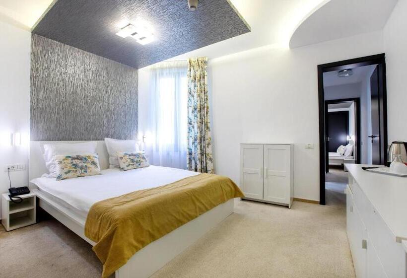 آپارتمان 2 خوابه, Duke Romana City Center