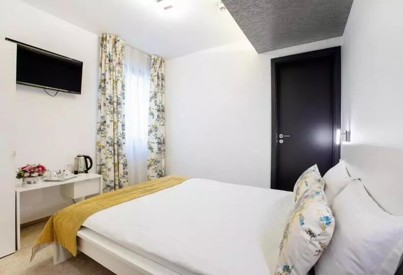 آپارتمان 2 خوابه, Duke Romana City Center