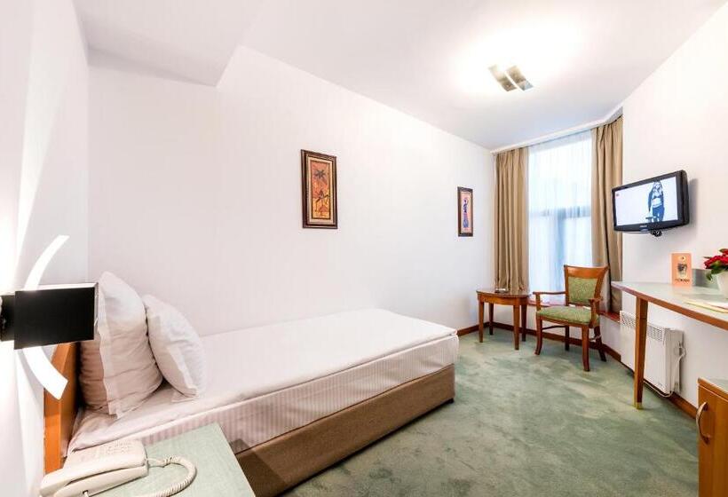 اتاق اکونومی یک تخته, Duke Romana City Center