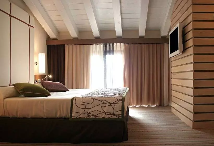 Suite Junior, Filanda
