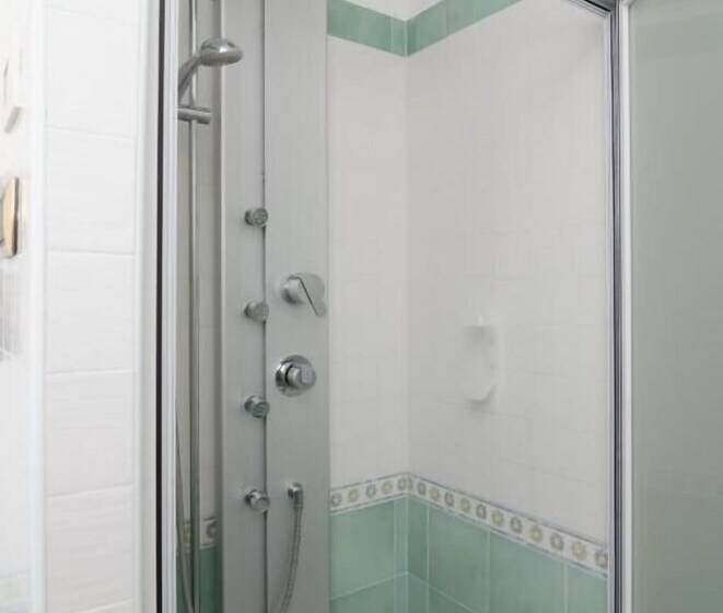 스탠다드 트리플 룸, Flora Wellness & Beauty