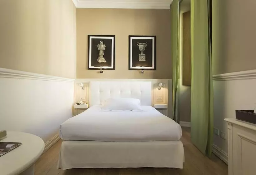 اتاق استاندارد یک نفره, Grand Hotel Cavour