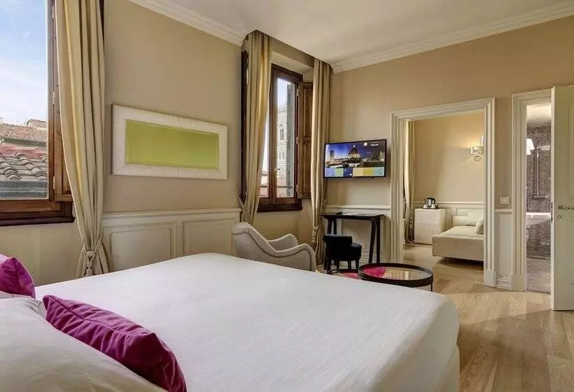 اتاق لوکس سه تخته, Grand Hotel Cavour