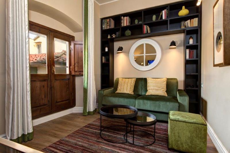 سوییت, Grand Hotel Cavour