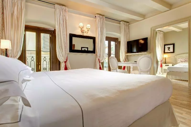 اتاق سوپریور, Grand Hotel Cavour
