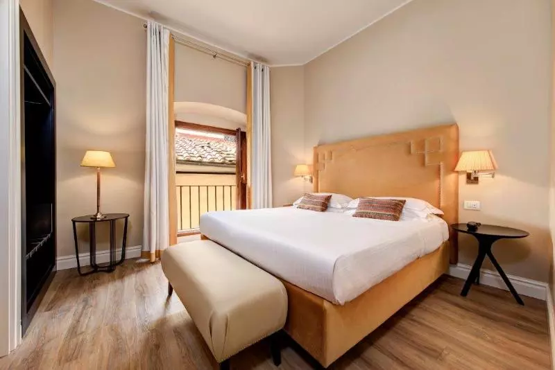 سوییت جونیور, Grand Hotel Cavour