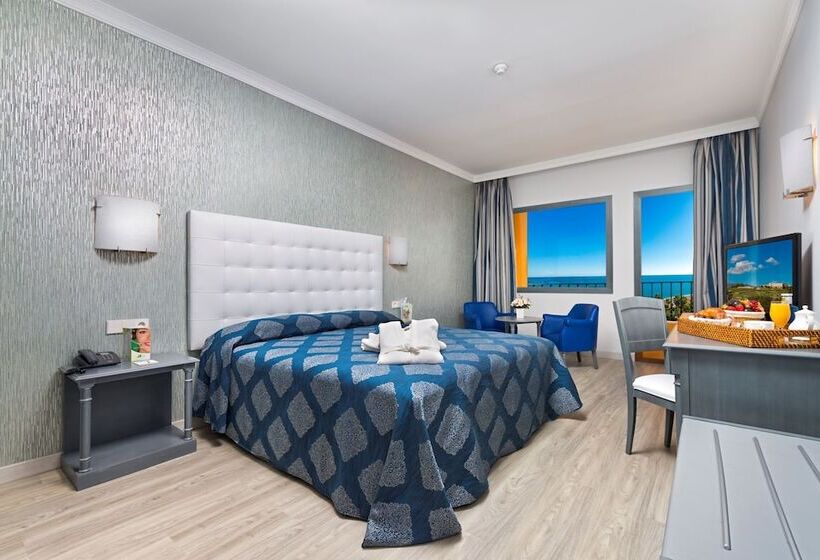 オーシャンビュースタンダードルームテラス付き, Ipv Palace & Spa - Adults Recommended