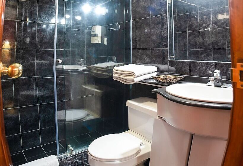 标准间, La Giralda