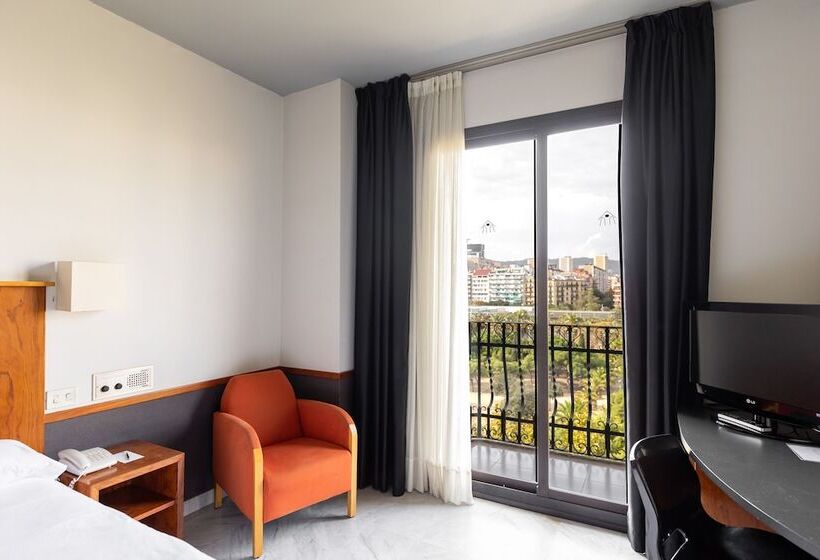 Номер Стандарт Вид на Парк, Onix Fira