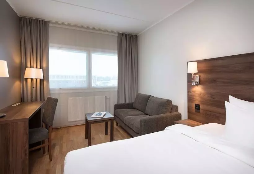 اتاق استاندارد یک نفره, Park Inn By Radisson Oslo Airport Hotel West