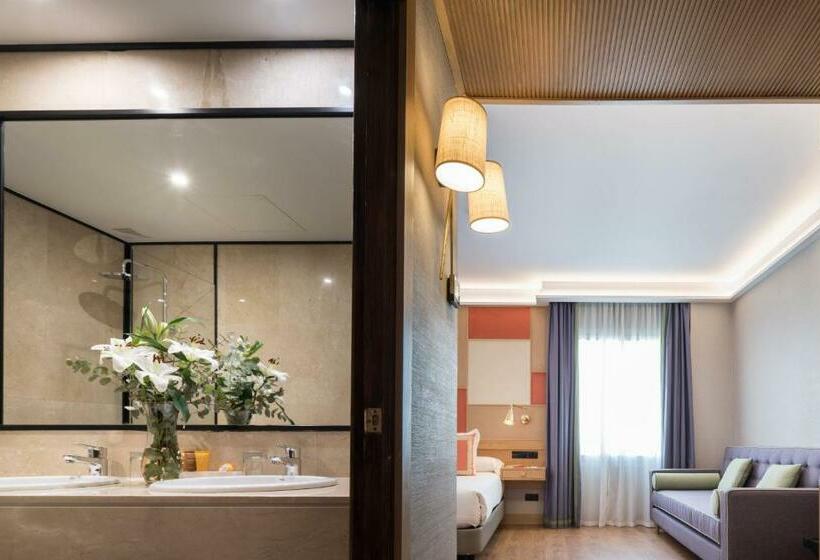 اتاق استاندارد سه نفره, Principe Pio