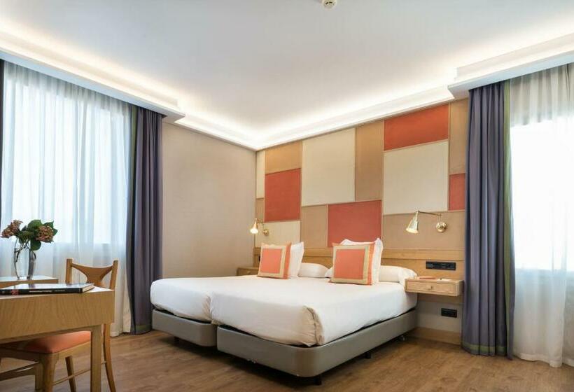 اتاق استاندارد سه نفره, Principe Pio