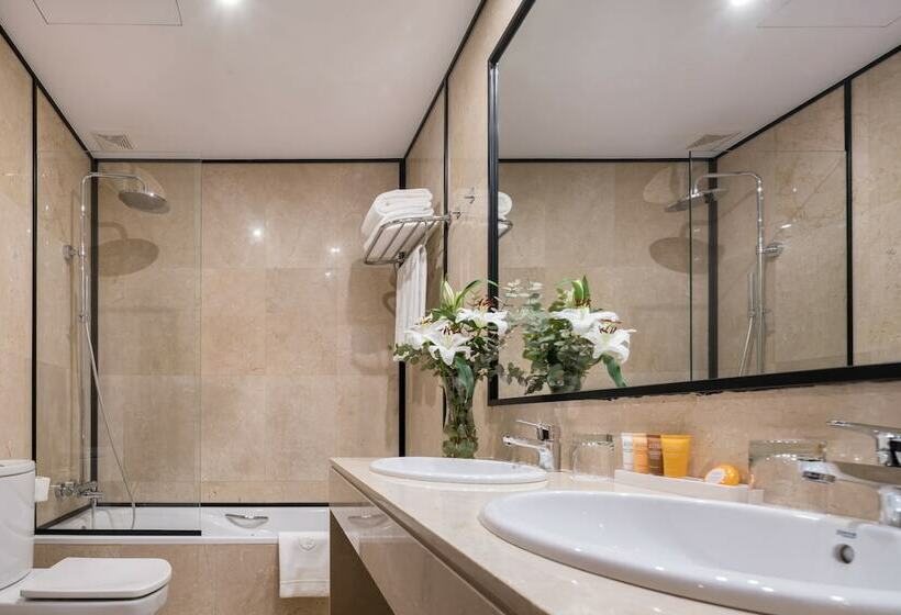 اتاق استاندارد سه نفره, Principe Pio