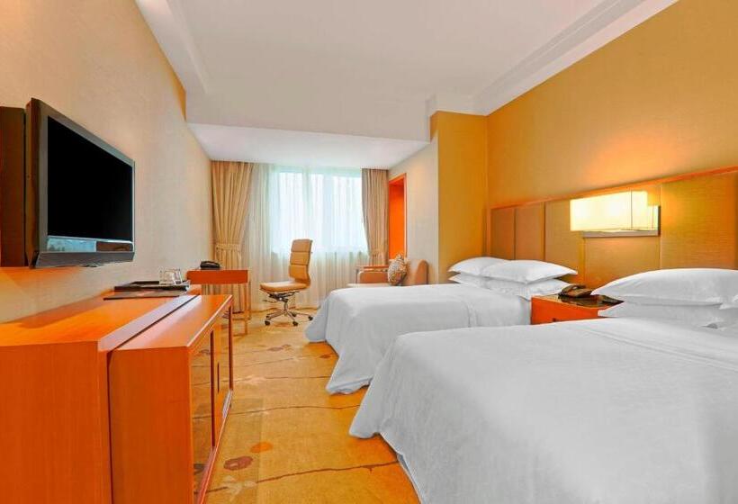 带大床的高级房间, Sheraton Chengdu Lido