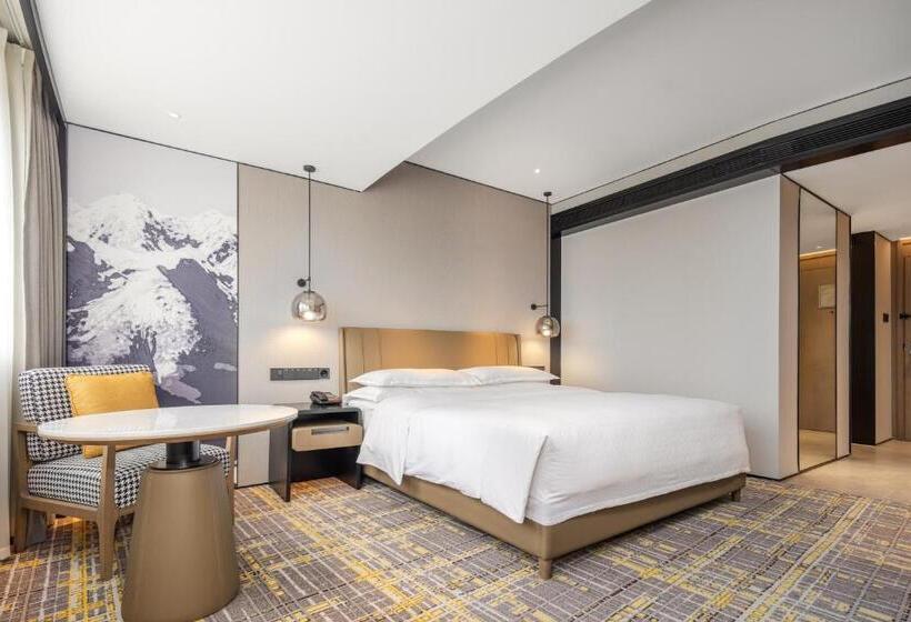 Номер Superior Кровать Кинг, Sheraton Chengdu Lido