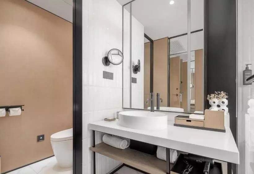 キングサイズベッドのデラックスルーム, Sheraton Chengdu Lido
