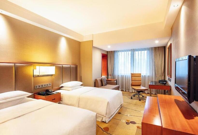 Номер Executive, Sheraton Chengdu Lido