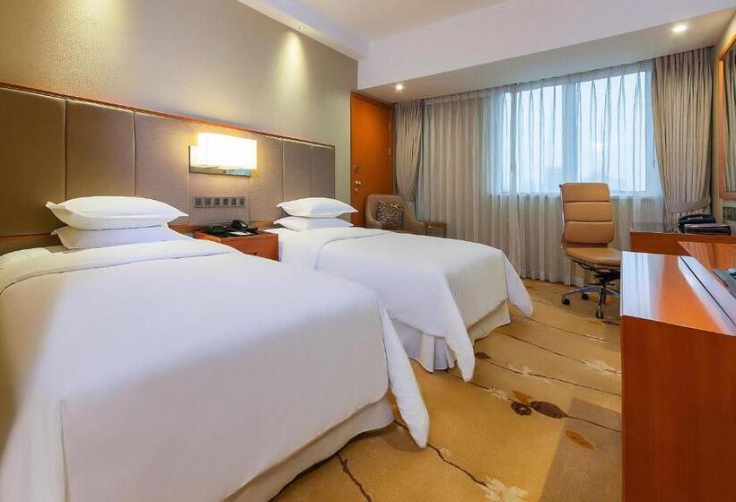 Номер Superior, Sheraton Chengdu Lido