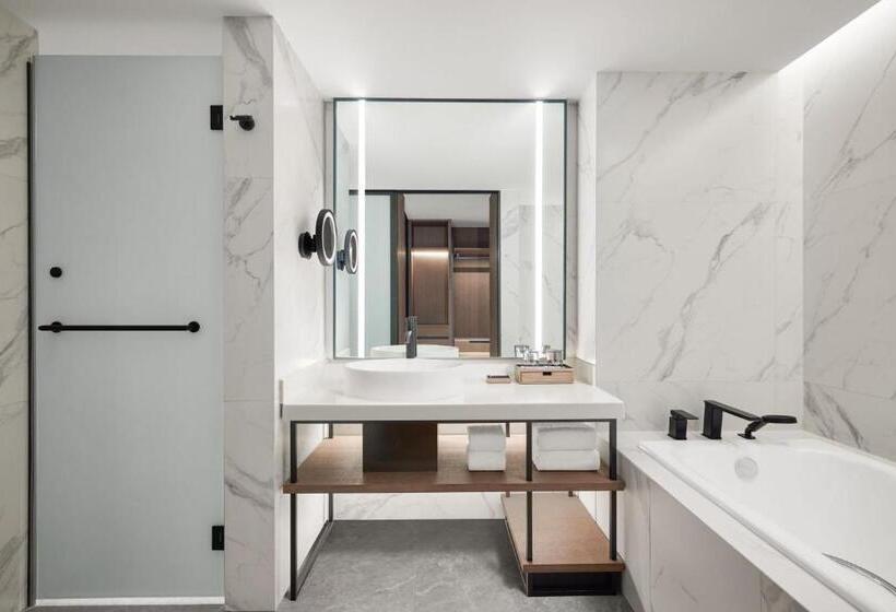 جناح, Sheraton Chengdu Lido