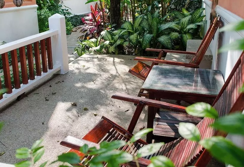 اتاق خانوادگی, Lawana Resort