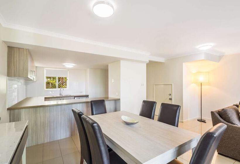 Вилла 3 Спальни, Oaks Sunshine Coast Oasis Resort