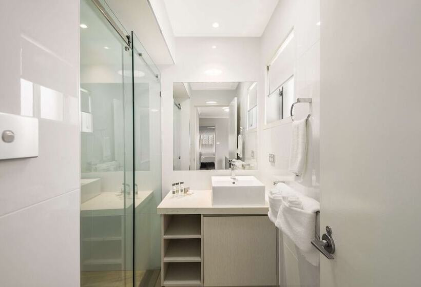 Вилла 3 Спальни, Oaks Sunshine Coast Oasis Resort