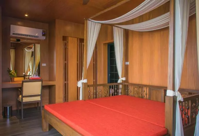 سوییت اجرایی, Panviman Resort Koh Phangan