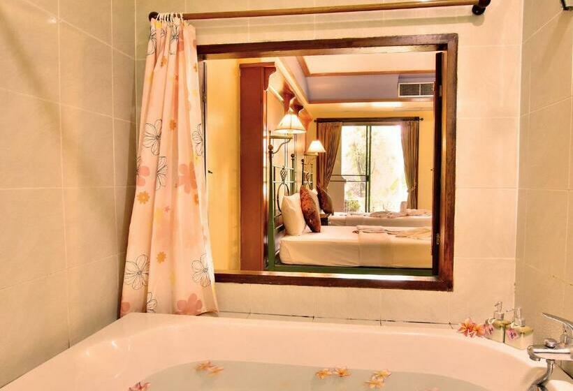 Deluxe room with river view, Pungwaan Resort & Spa