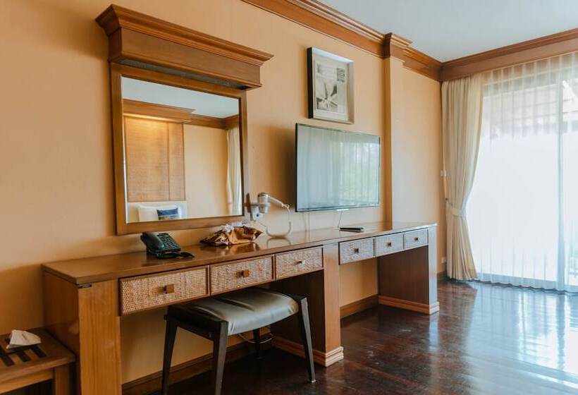 חדר דלוקס, The Aiyapura Koh Chang