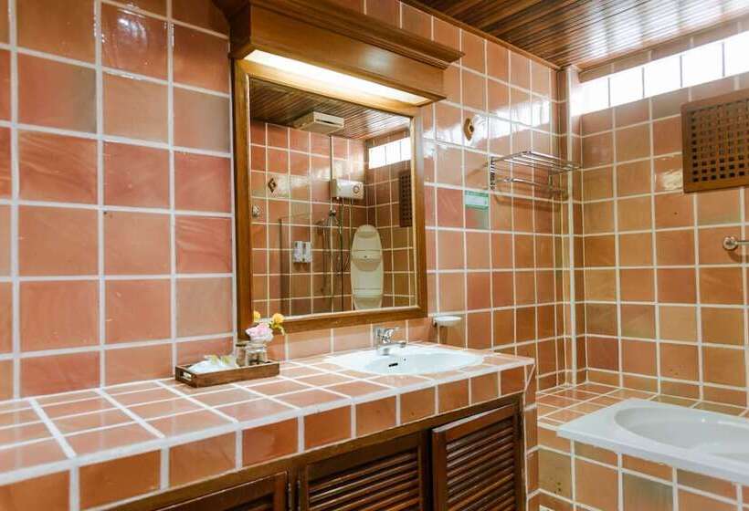 חדר דלוקס, The Aiyapura Koh Chang