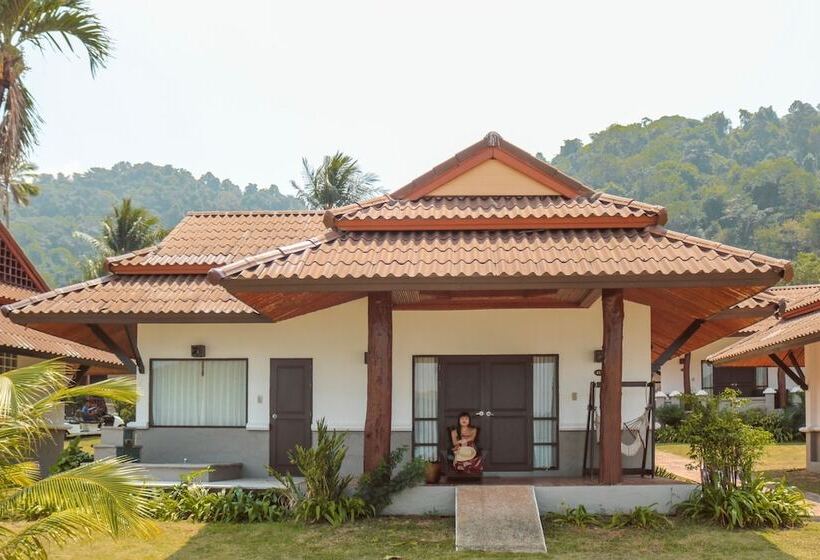 וילת חדר שינה 1 עם נוף לים, The Aiyapura Koh Chang