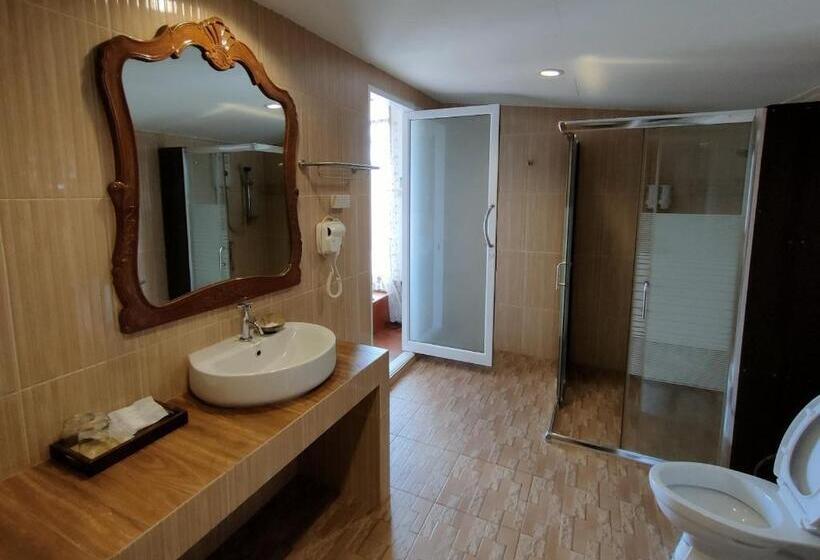 וילה בת 2 חדרי שינה, The Aiyapura Koh Chang