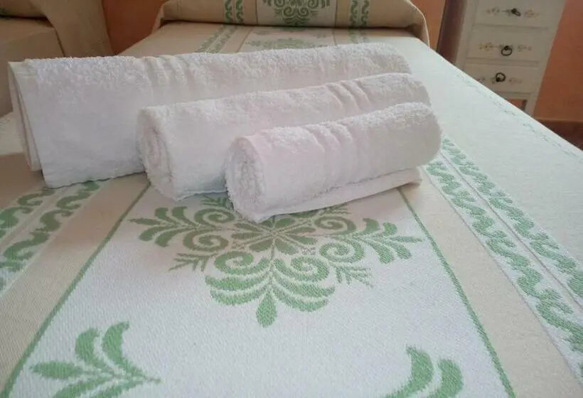 スタンダードルーム, B&b Sa Lumenaria Da Raimonda