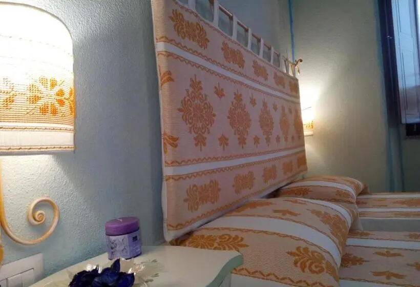 デラックスルーム, B&b Sa Lumenaria Da Raimonda
