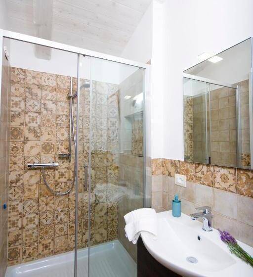 四人标准间, Bellafiora Affittacamere